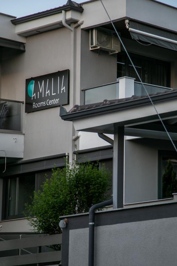 Amalia Center *