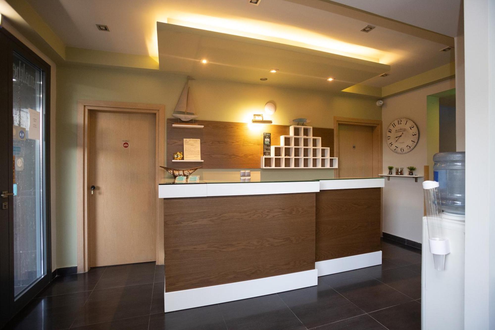 Amalia Center Apartment Nea Vrasna