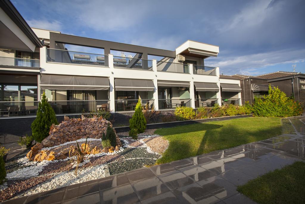 Amalia Center